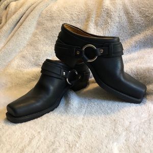 Frye harness belted mules / shoe boot black